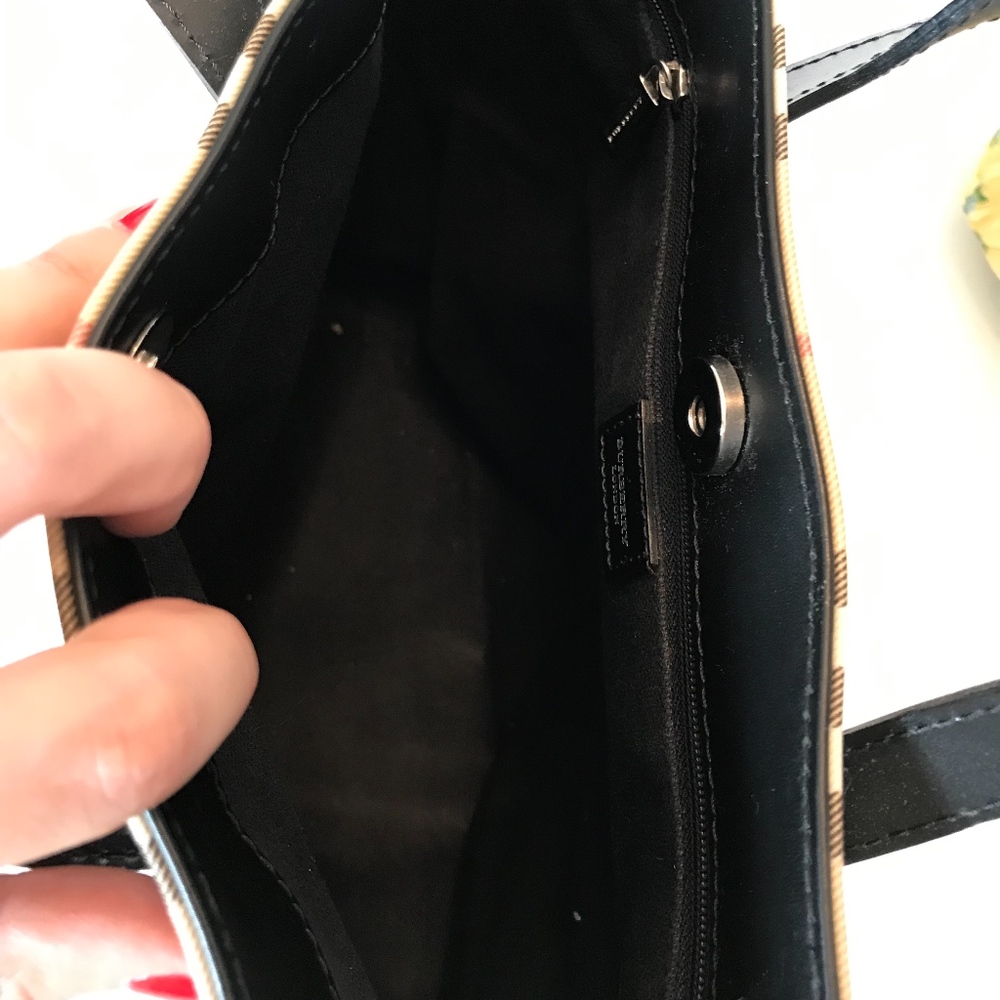 Burberry Nova Check Tote - Picture 5 of 5